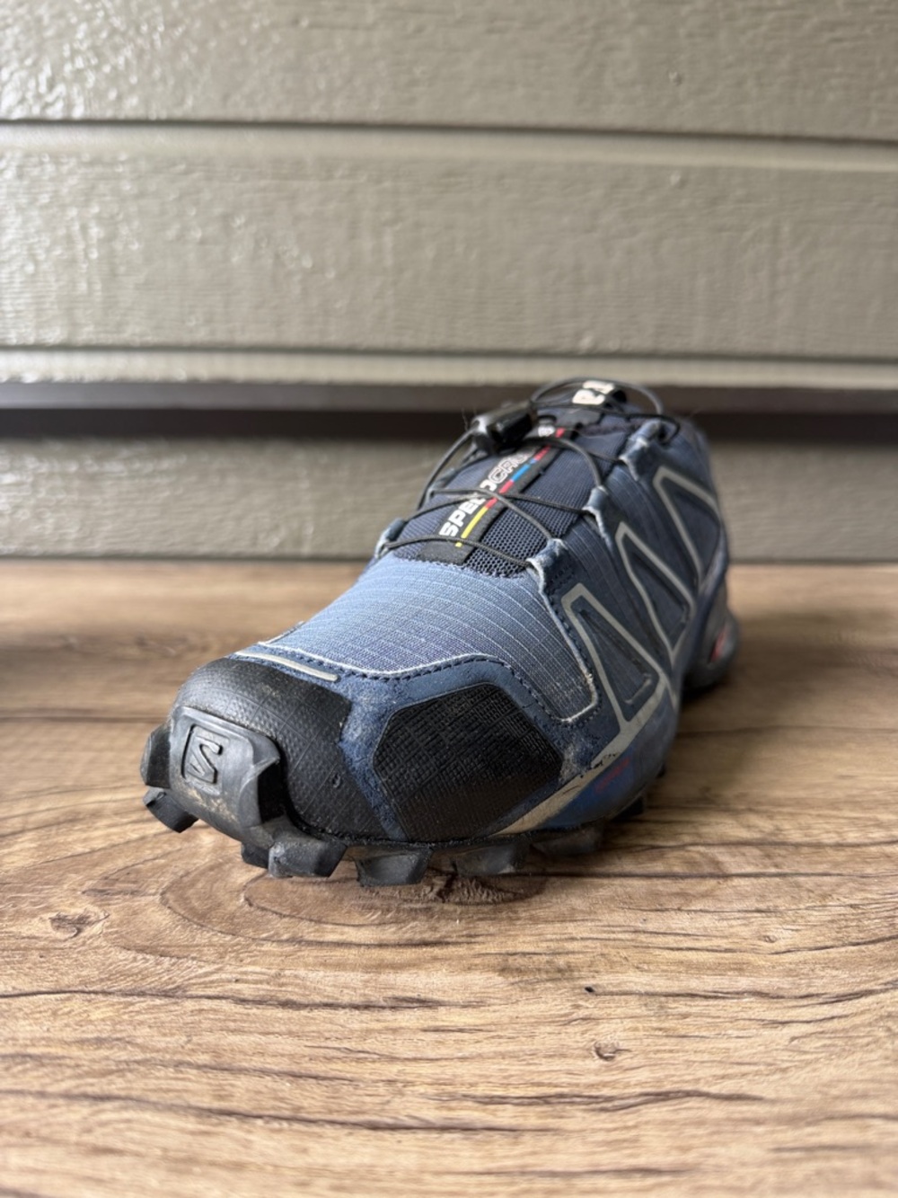 Salomon SpeedCross 4 Men’s Navy and Bkack Sneakers size 9